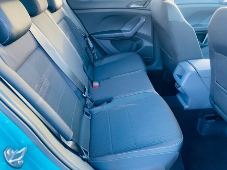 2020 Volkswagen T-Cross T-CROSS FIRST EDTION PLUS DSG 2020 (202) €20,995 thumbnail