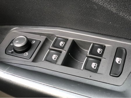 2019 Volkswagen T-Roc - thumbnail 19