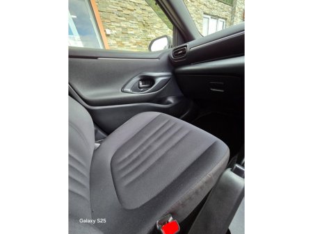 2021 Toyota Yaris - thumbnail 15