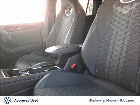 2025 Volkswagen Tayron - view 4