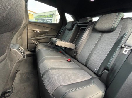 2023 Peugeot 3008 ALLURE PREMIUM+ PHEV €29,995 thumbnail