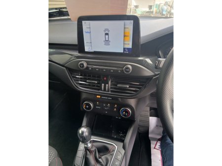 2021 Ford Focus - thumbnail 18