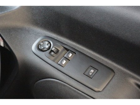 2023 Peugeot Partner - thumbnail 15