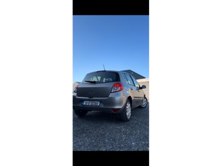 2010 Renault Clio - thumbnail 5