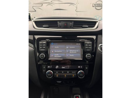 2017 Nissan Qashqai - thumbnail 22