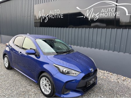 2022 Toyota Yaris - thumbnail 2