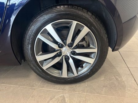 2019 Peugeot 308 1.5 HDi 130bhp Auto Allure €15,495 thumbnail