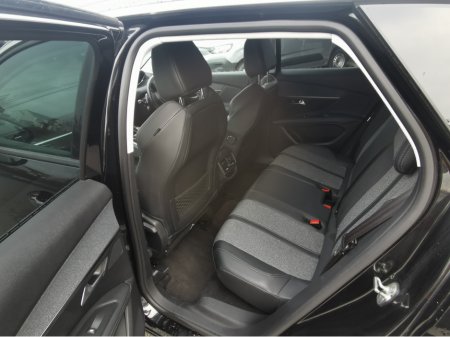 2019 Peugeot 3008 1.5BLUEHDI ALLURE 130BHP 5DR A thumbnail