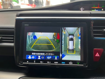 2018 Honda Stepwagon - thumbnail 17