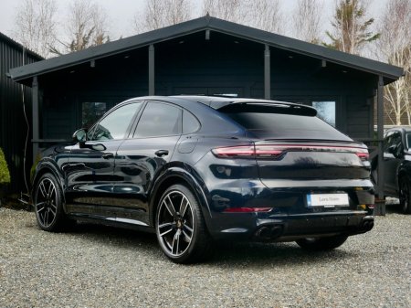 2023 Porsche Cayenne 3.0 V6 E-Hybrid 4WD Auto €87,950 thumbnail