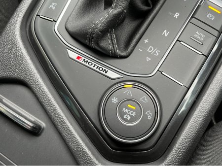 2020 Volkswagen Tiguan - thumbnail 18