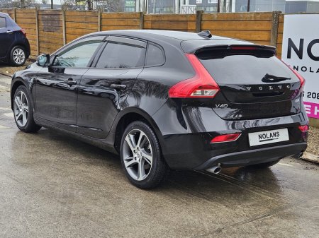 2016 Volvo V40 - thumbnail 13