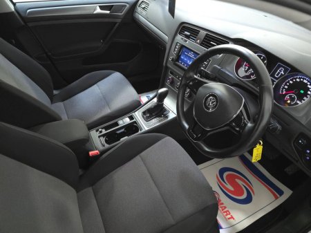 2015 Volkswagen Golf 1.2 TSI 5DR 110HP Trendline €12,950 thumbnail