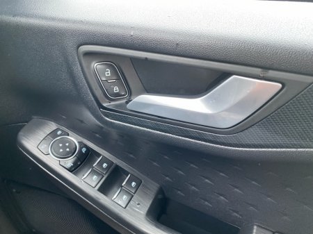 2021 Ford Kuga - thumbnail 17