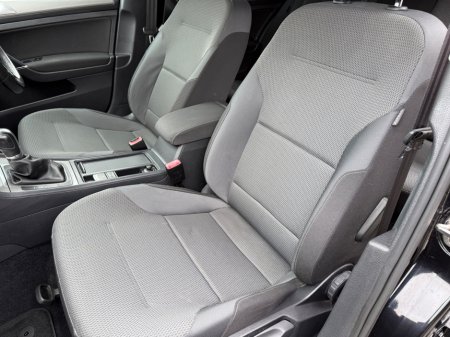 2014 Volkswagen Golf - thumbnail 8