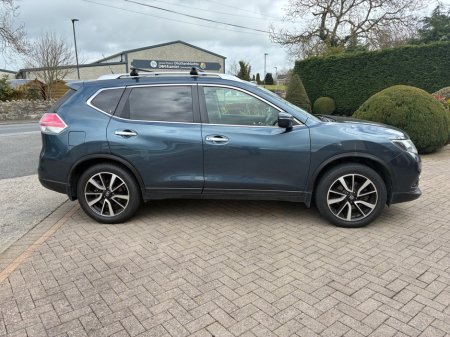 2017 Nissan X-Trail - thumbnail 4