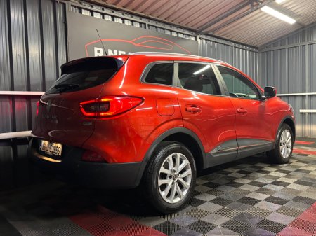 2016 Renault Kadjar - thumbnail 3