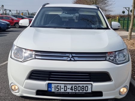 2015 Mitsubishi Outlander - thumbnail 5