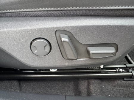 2024 Kia Niro EV K4 5DR AUTO €32,995 thumbnail