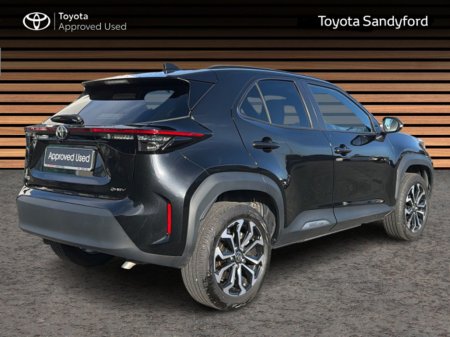 2024 Toyota Yaris Cross LUNA SPORT PLUS SIDE STEPS// REAR CAMERA // SIDE STEPS // SMART ENTRY/SMART START // APPLE CARPLAY/ANDROID AUTO // FULL WARRANTY €31,945