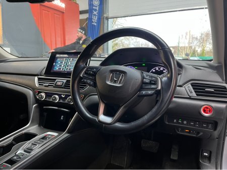 2020 Honda Accord 2020 HONDA ACCORD EX 2.0 AUTOMATIC / CRUISE CONTROL / REVERSE CAMERA / ELECTRIC MEMORY & HEATED SEATS / PADDLE SHIFTERS / HEATED REAR SEATS thumbnail