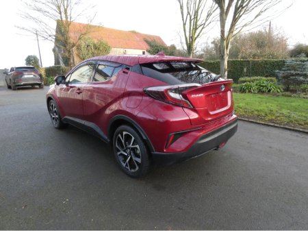 2017 Toyota C-HR 1.8 AUTO HYBRID €18,750 thumbnail