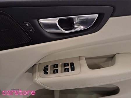 2018 Volvo XC60 D4 (190hp) FWD Momentum Manual €25,880 thumbnail