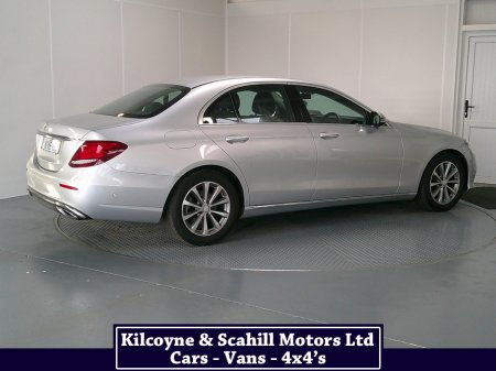 2016 Mercedes-Benz E Class - thumbnail 4