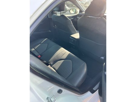 2020 Toyota Camry - thumbnail 10