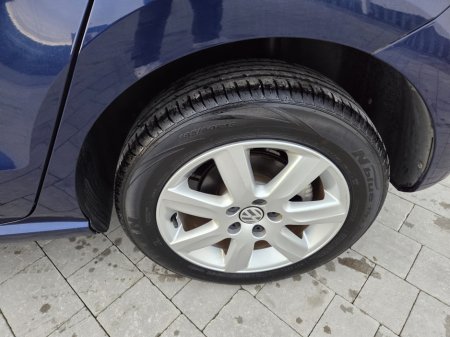 2012 Volkswagen Polo - thumbnail 16