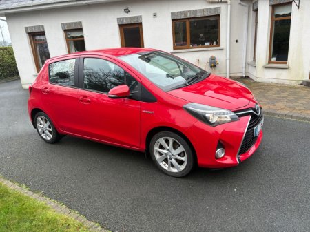 2015 Toyota Yaris HYBRID EXCEL CVT €12,995 thumbnail