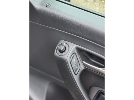 2016 Volkswagen Polo - thumbnail 18