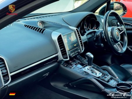 2017 Porsche Cayenne - thumbnail 5