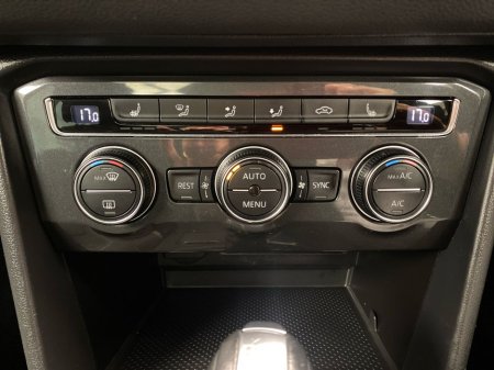 2019 Volkswagen Tiguan - thumbnail 16