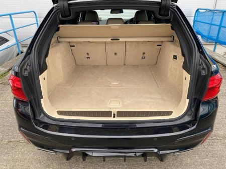 2019 BMW 5 Series - thumbnail 14