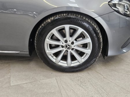 2018 Mercedes-Benz E Class - thumbnail 5