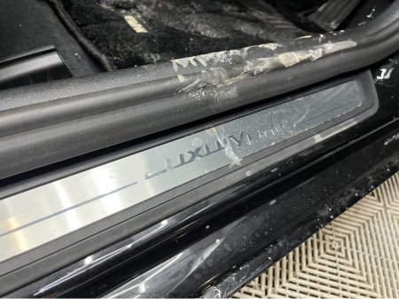 2020 BMW 5 Series €32950 2020 BMW 530E LUXURY EDITION JOY+ 2.0 AUTOMATIC / CRUISE CONTROL / 360° PARKING CAMERA / ELECTRIC MEMORY & HEATED SEATS / HEATED REAR SEATS / AMBIENT LIGHTS €32,950 thumbnail