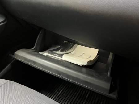 2020 Toyota C-HR - thumbnail 16