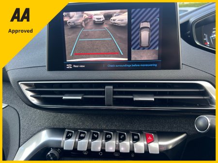 2019 Peugeot 3008 2019 PEUGEOT 3008 1.2 PETROL LOW KMS €16,950 thumbnail