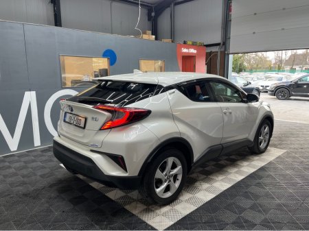 2019 Toyota C-HR - thumbnail 2