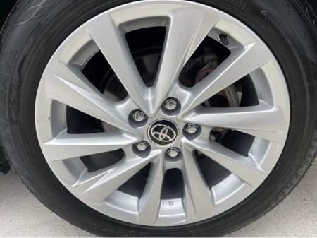 2021 Toyota Camry - thumbnail 6