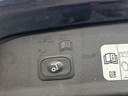 2019 Ford Kuga - thumbnail 11