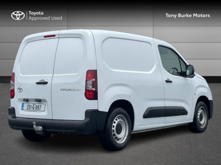 2025 Toyota Proace City Van - 1.5 Diesel - Save EUR 3,700 - SWB - GX - 650kg + Towbar (EUR 21,923 + VAT = EUR 26,965). €21,923