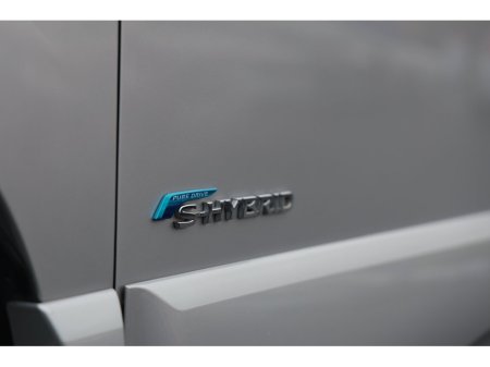 2015 Nissan Serena  €14,499