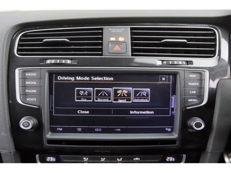 2016 Volkswagen Golf 2.0 GTI DSG MK7*TARTAN CLOTH SEATS*LOW KMS €21,890 thumbnail