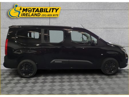 2025 Citroen Berlingo Wheelchair Accessible Taxi €58,995