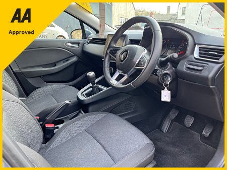 2022 Renault Clio - thumbnail 17