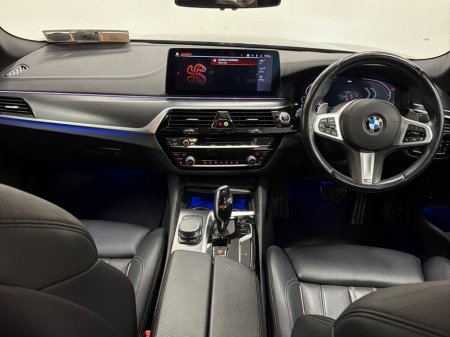 2022 BMW 5 Series - photo 4