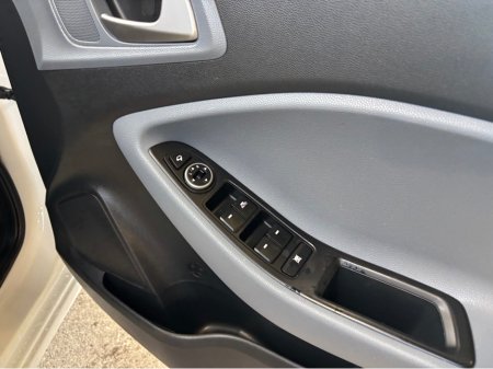 2021 Hyundai i20 - thumbnail 6