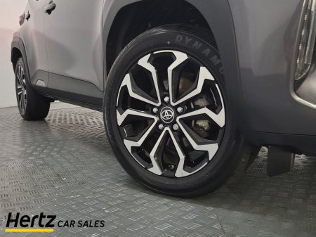 2023 Toyota Yaris Cross - thumbnail 6